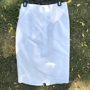 Zara white straight pencil fitted skirt. Great for work or a night out